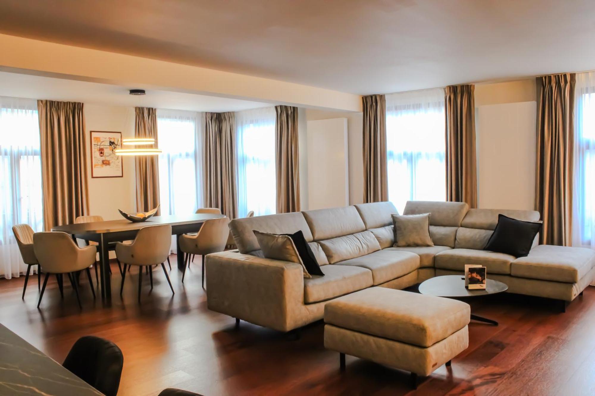 Botanique Suites Airbnb, Antwerpen Eksteriør bilde