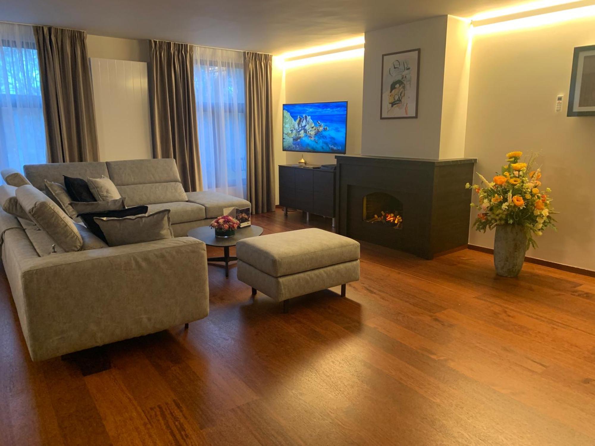 Botanique Suites Airbnb, Antwerpen Eksteriør bilde