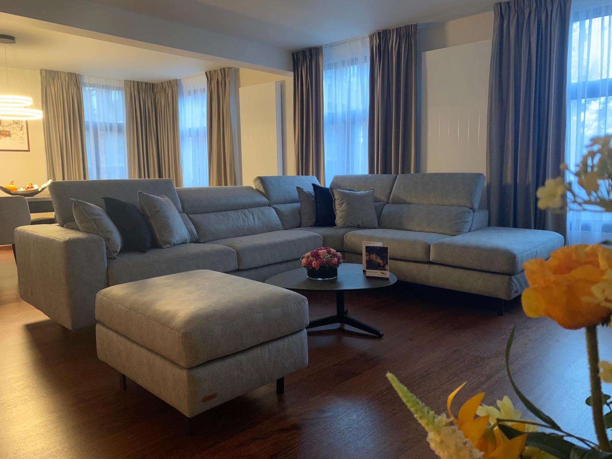 Botanique Suites Airbnb, Antwerpen Eksteriør bilde