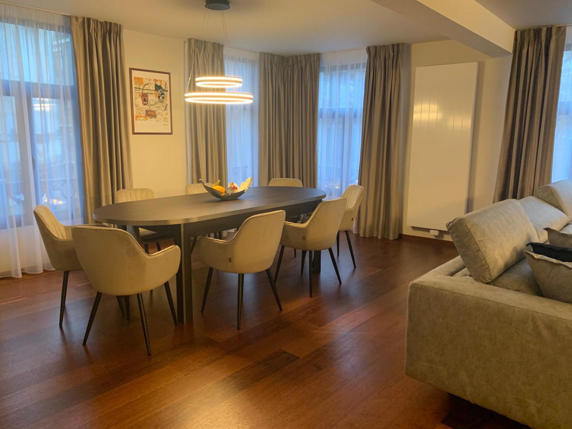 Botanique Suites Airbnb, Antwerpen Eksteriør bilde